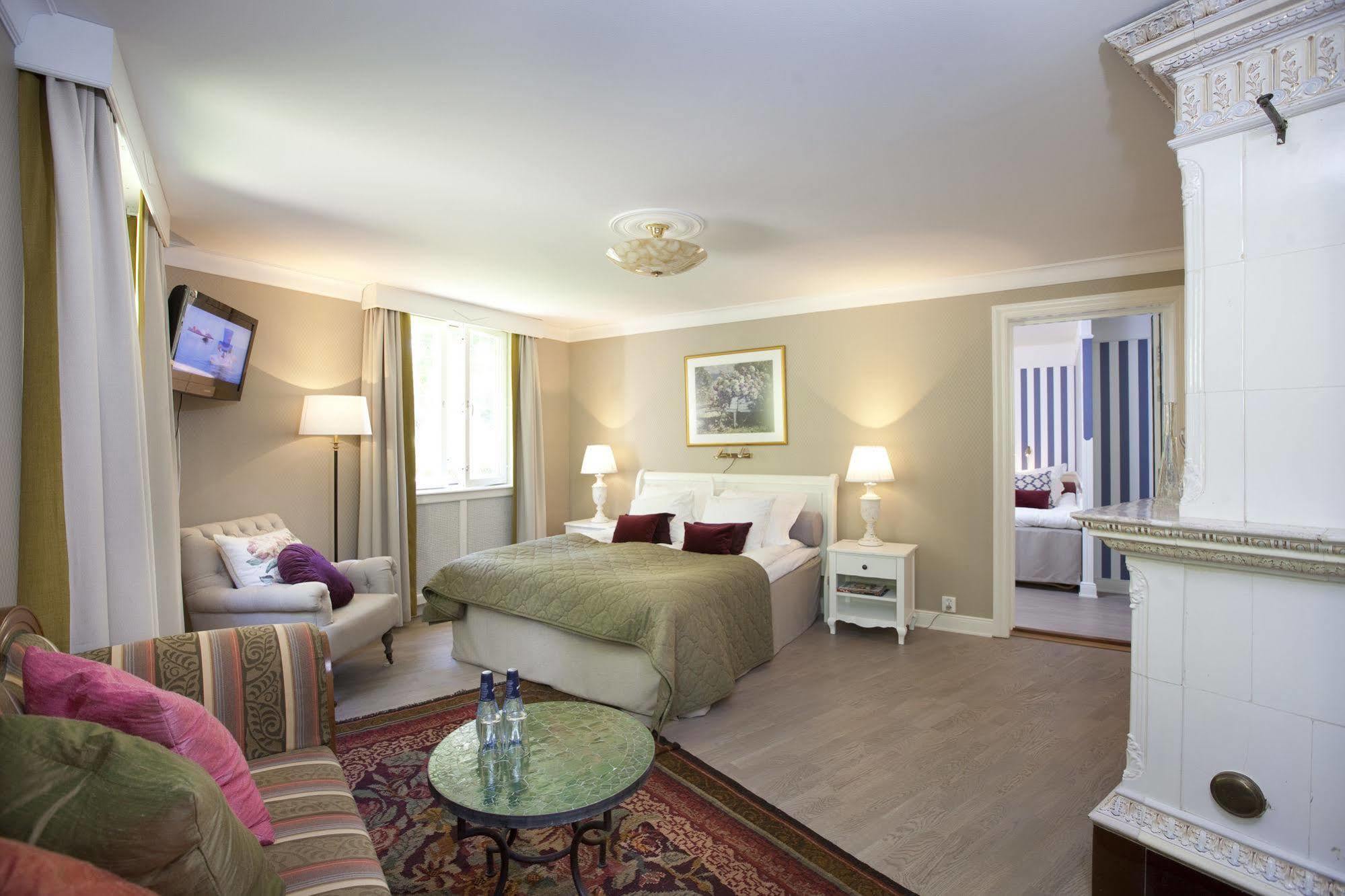 Smadalaroe Gard Hotell & Spa Exterior foto